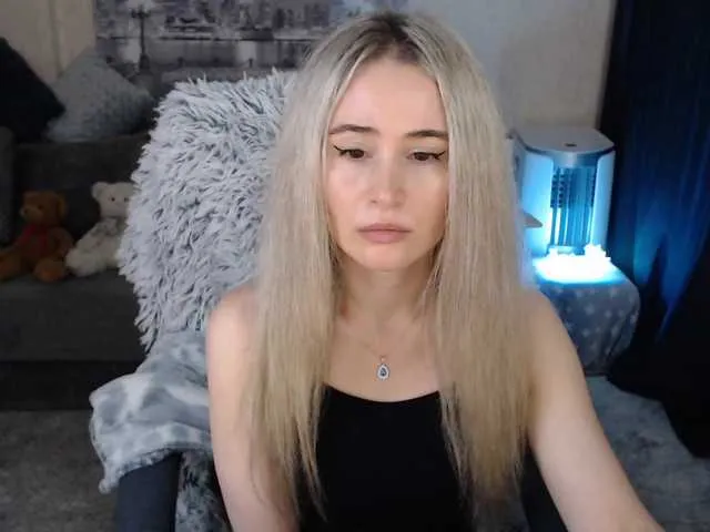 Live sex webcam photo for xyliganka777 #272545464