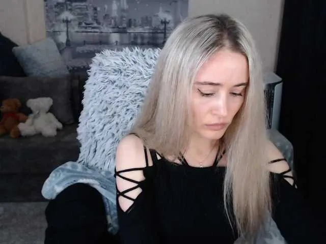 Live sex webcam photo for xyliganka777 #272624555