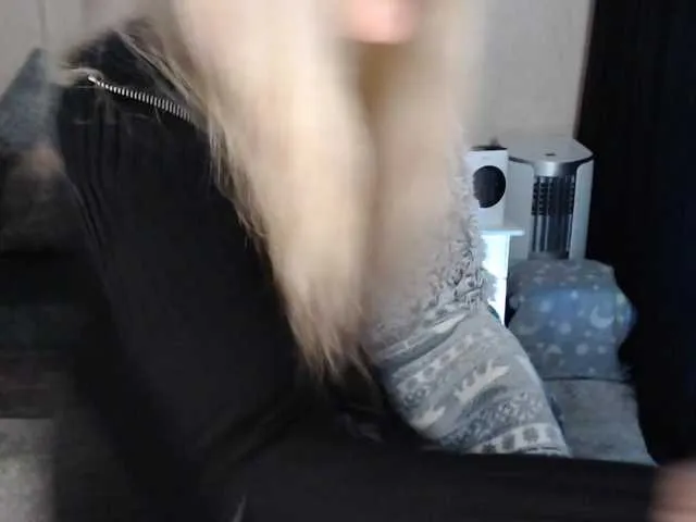 Live sex webcam photo for xyliganka777 #272716102