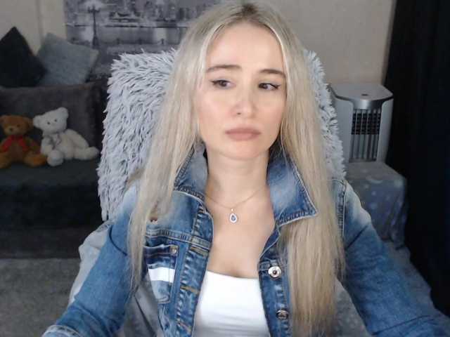 Live sex webcam photo for xyliganka777 #273087639