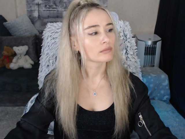 Live sex webcam photo for xyliganka777 #273095480