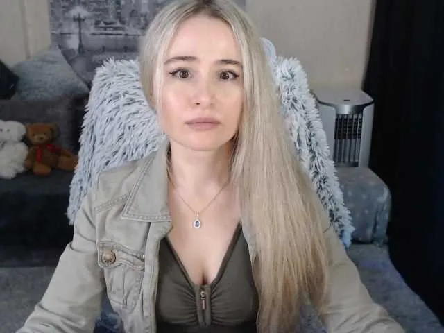 Live sex webcam photo for xyliganka777 #273225621