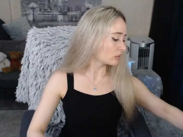 Live sex webcam photo for xyliganka777 #273249122