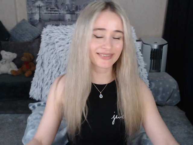 Live sex webcam photo for xyliganka777 #273287967