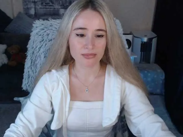 Live sex webcam photo for xyliganka777 #273332662