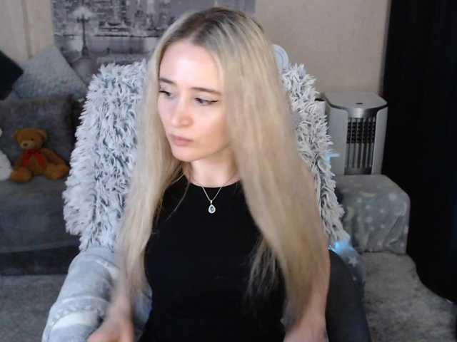 Live sex webcam photo for xyliganka777 #273531948