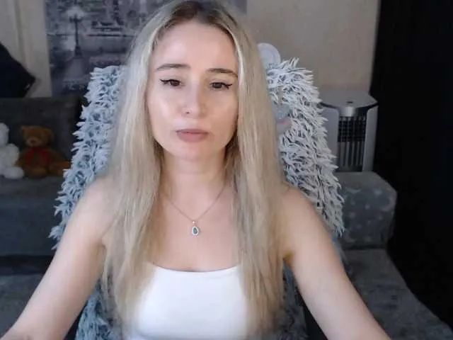 Live sex webcam photo for xyliganka777 #273607030