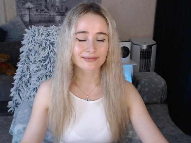 Live sex webcam photo for xyliganka777 #273629936