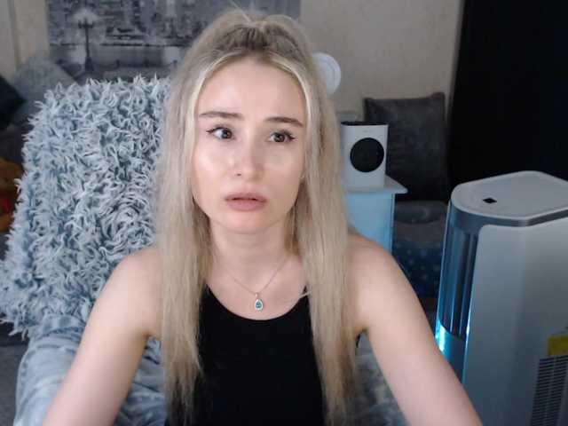 Live sex webcam photo for xyliganka777 #273799016