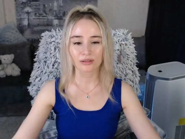 Live sex webcam photo for xyliganka777 #274161097