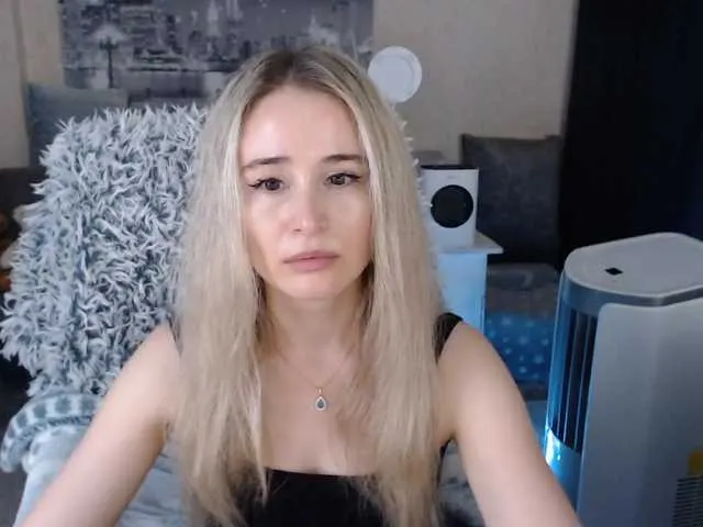 Live sex webcam photo for xyliganka777 #274191927