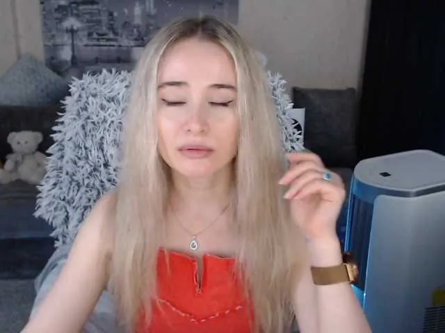 Live sex webcam photo for xyliganka777 #274234080