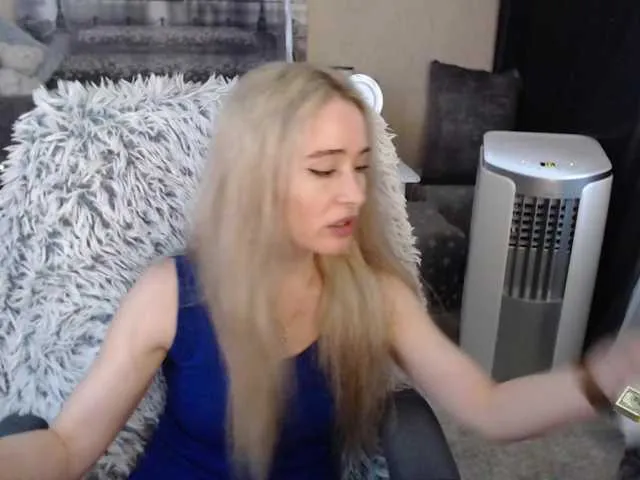 Live sex webcam photo for xyliganka777 #275661489