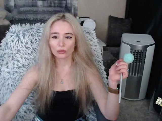 Live sex webcam photo for xyliganka777 #275666975