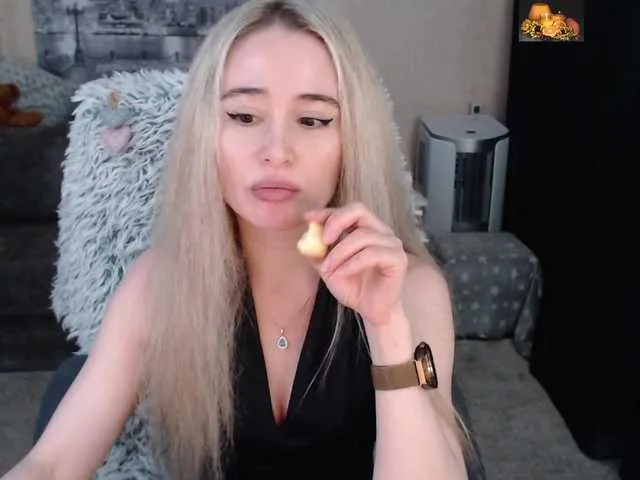 Live sex webcam photo for xyliganka777 #276281419