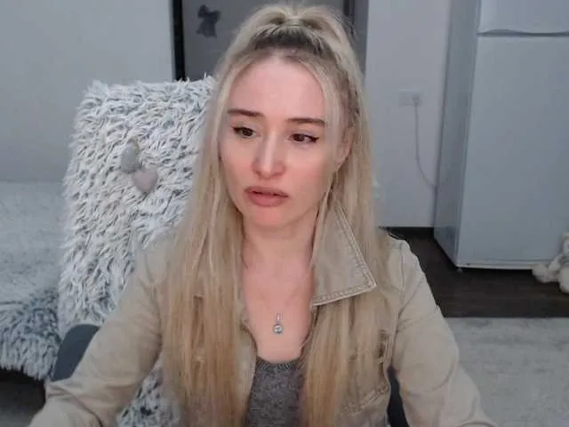 Live sex webcam photo for xyliganka777 #276395610