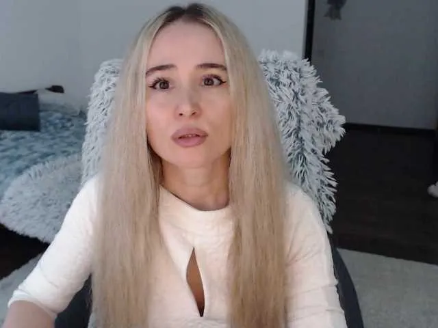 Live sex webcam photo for xyliganka777 #276429152