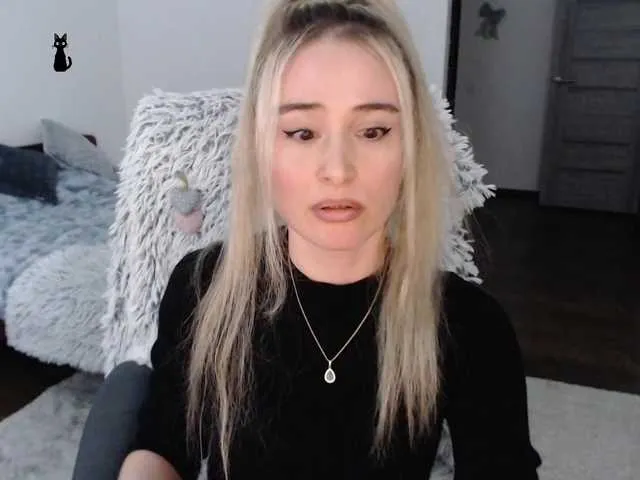 Live sex webcam photo for xyliganka777 #276471176