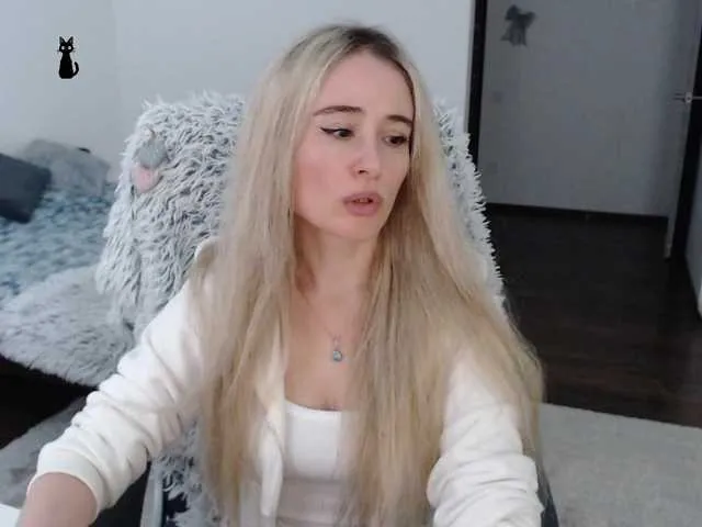 Live sex webcam photo for xyliganka777 #276526709