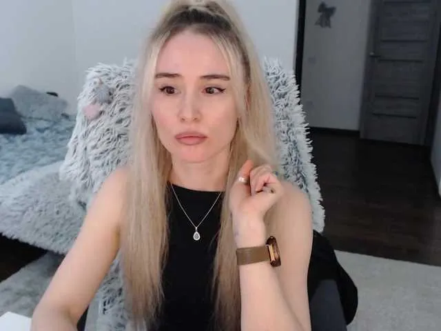 Live sex webcam photo for xyliganka777 #276534224