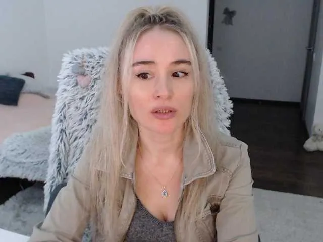 Live sex webcam photo for xyliganka777 #276631595