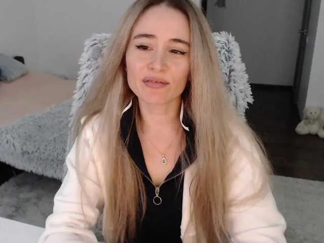 Live sex webcam photo for xyliganka777 #276664994