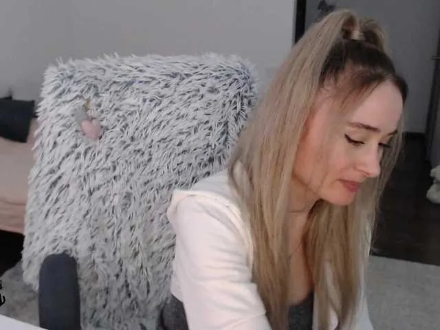 Live sex webcam photo for xyliganka777 #276714256