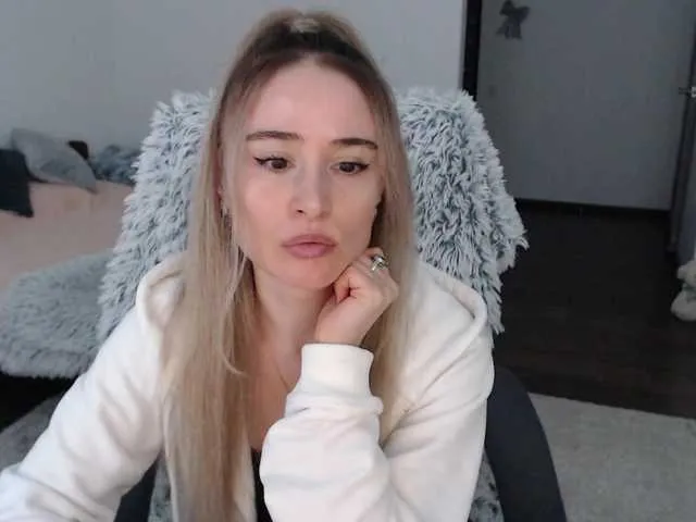 Live sex webcam photo for xyliganka777 #276742173