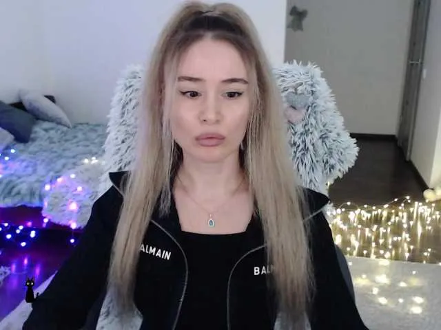 Live sex webcam photo for xyliganka777 #276841034