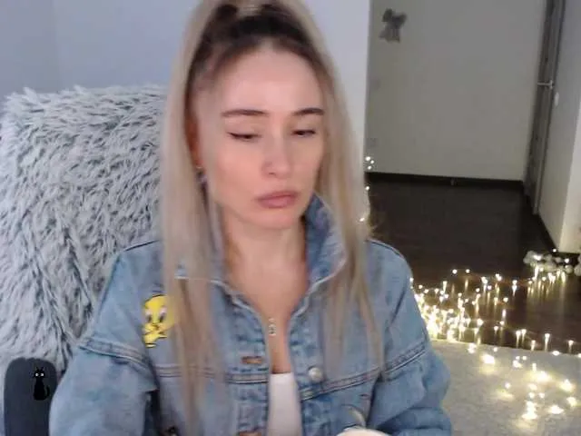 Live sex webcam photo for xyliganka777 #276889298