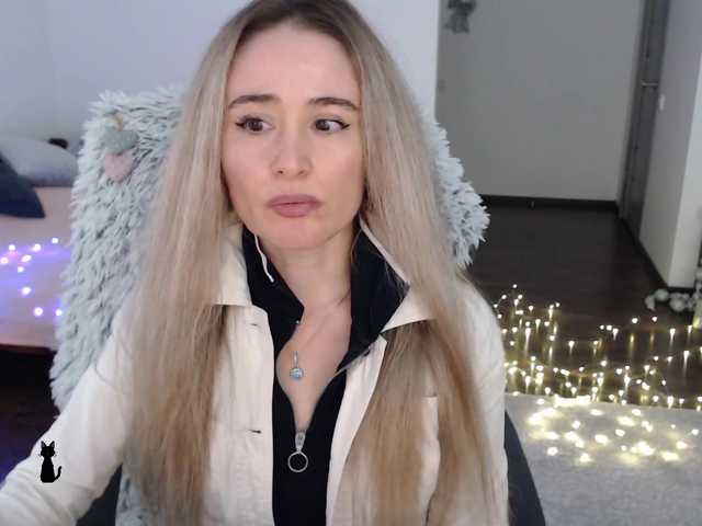 Live sex webcam photo for xyliganka777 #276918253