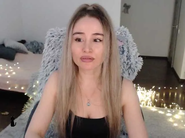 Live sex webcam photo for xyliganka777 #276972920