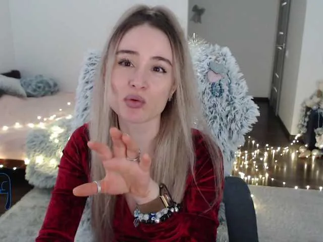 Live sex webcam photo for xyliganka777 #276979501