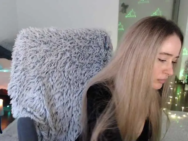 Live sex webcam photo for xyliganka777 #277009669