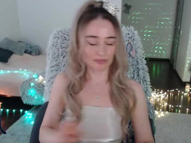 Live sex webcam photo for xyliganka777 #277024779