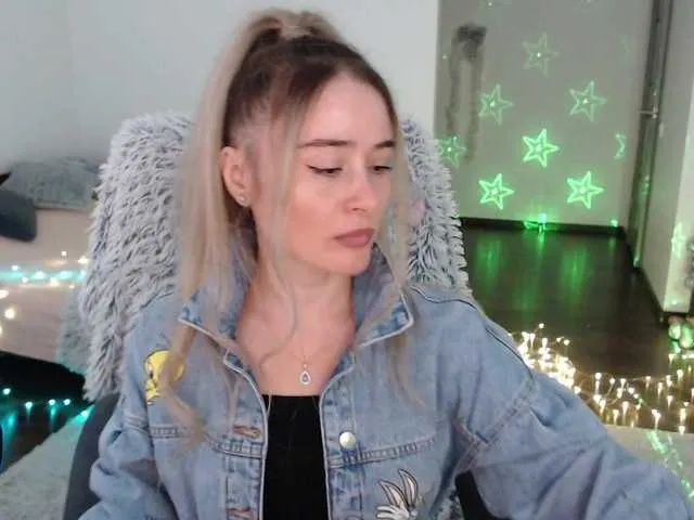 Live sex webcam photo for xyliganka777 #277102699