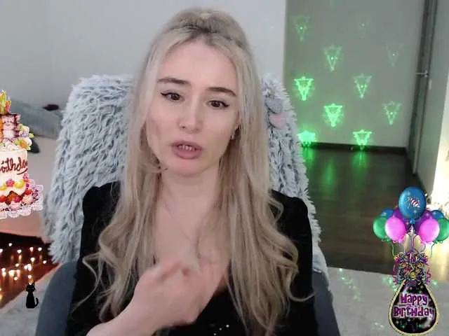 Live sex webcam photo for xyliganka777 #277121806