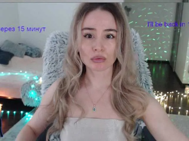 Live sex webcam photo for xyliganka777 #277143201