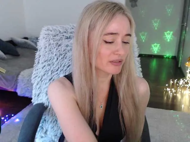 Live sex webcam photo for xyliganka777 #277193182