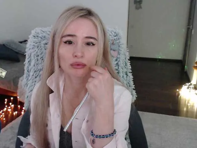 Live sex webcam photo for xyliganka777 #277247714