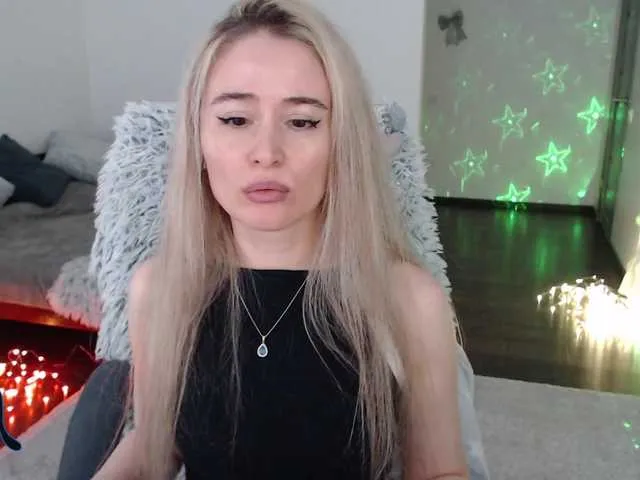 Live sex webcam photo for xyliganka777 #277344296