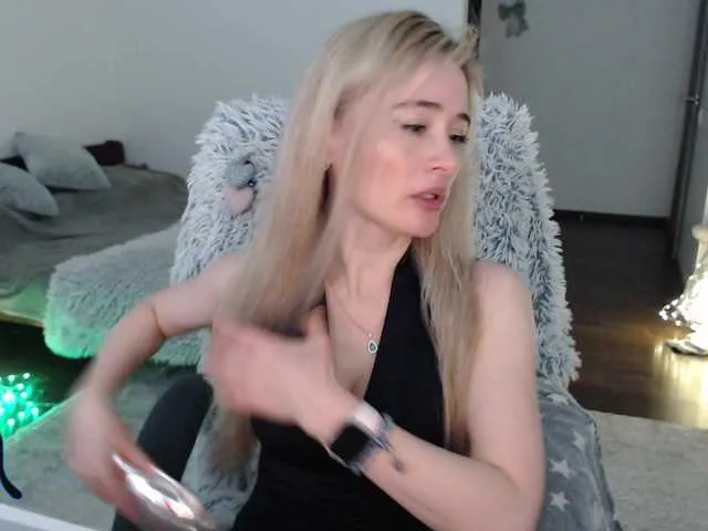 Live sex webcam photo for xyliganka777 #277506185