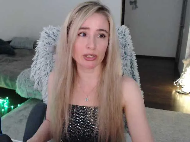 Live sex webcam photo for xyliganka777 #277526960