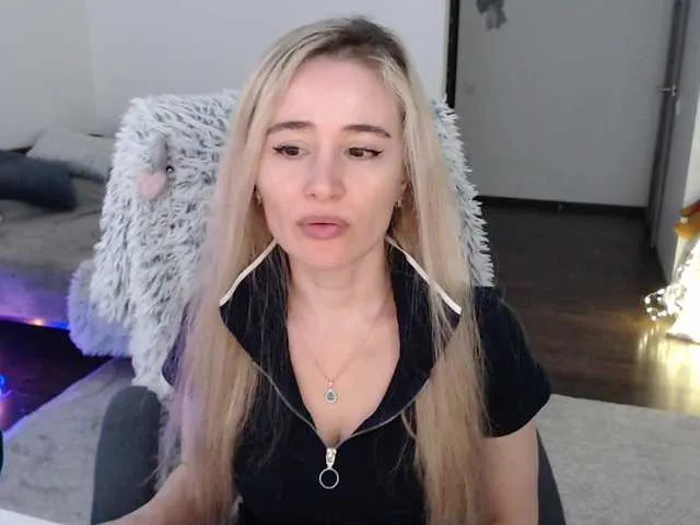 Live sex webcam photo for xyliganka777 #277573126