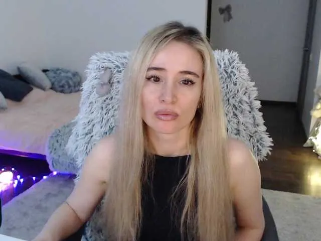 Live sex webcam photo for xyliganka777 #277648166