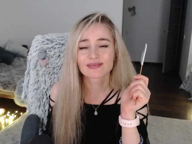 Live sex webcam photo for xyliganka777 #277740934