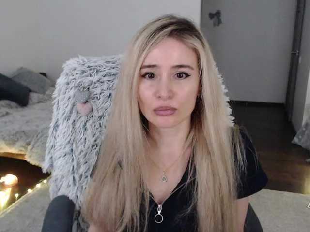 Live sex webcam photo for xyliganka777 #277747979