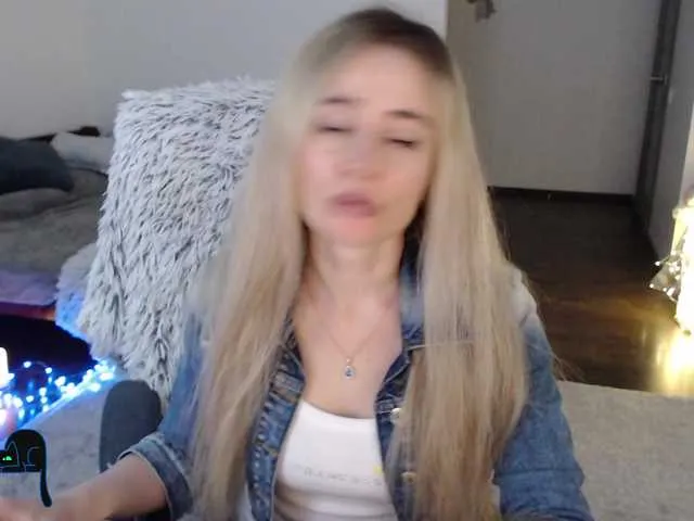 Live sex webcam photo for xyliganka777 #278008383