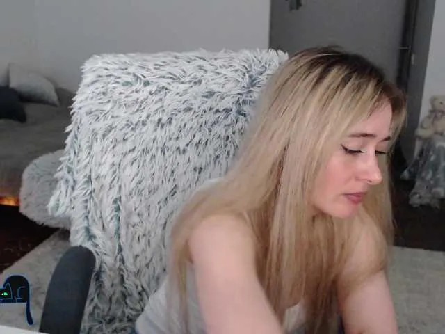 Live sex webcam photo for xyliganka777 #278035382