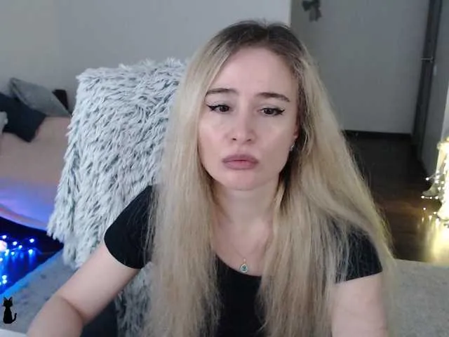 Live sex webcam photo for xyliganka777 #278086099